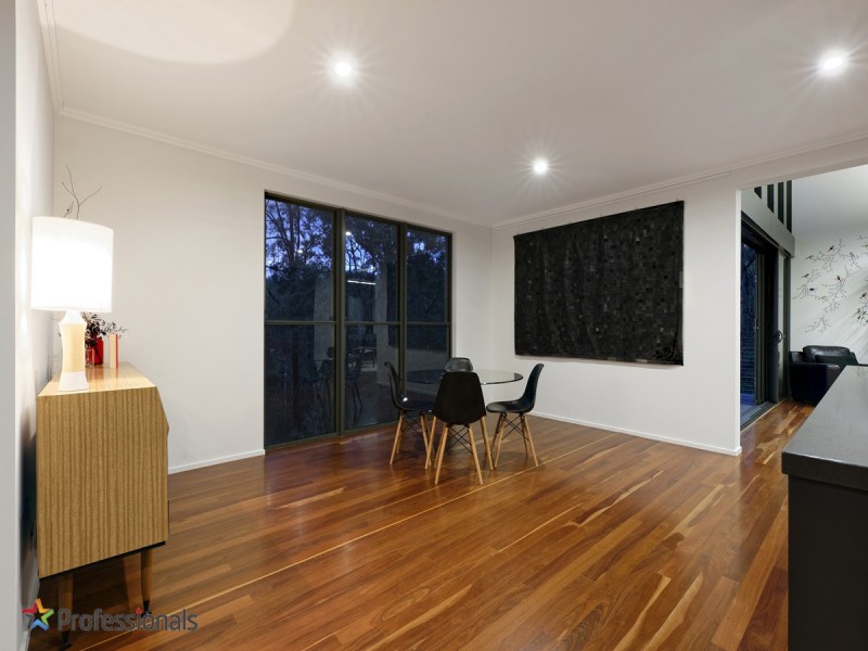 9 Birdsong Place, Bunya QLD 4055