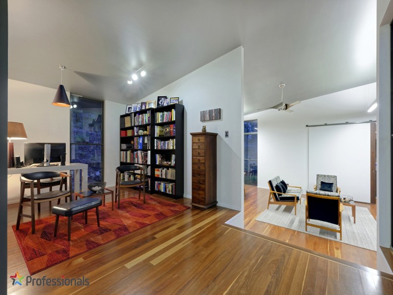 9 Birdsong Place, Bunya QLD 4055