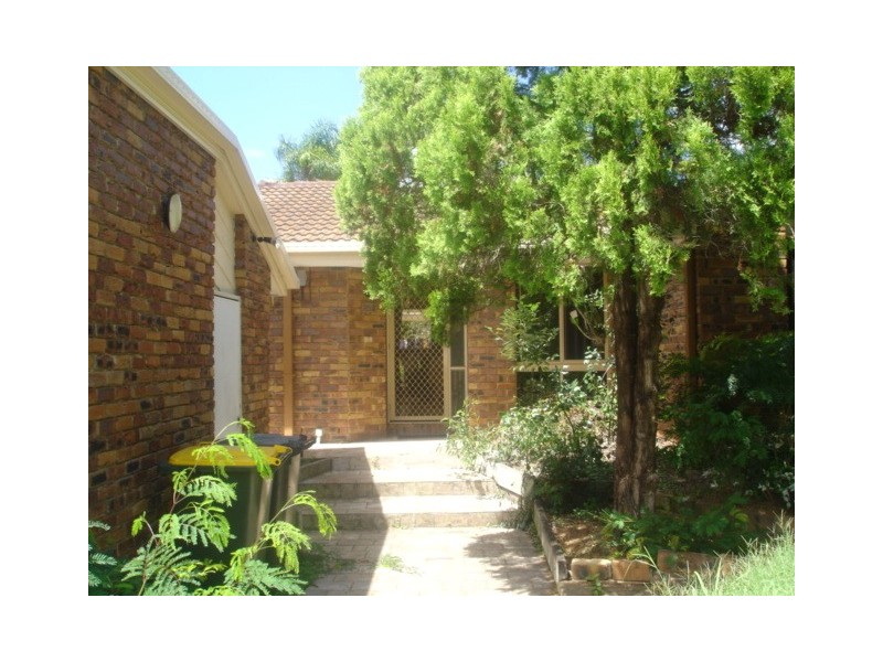 852 Rode Road, Chermside West QLD 4032