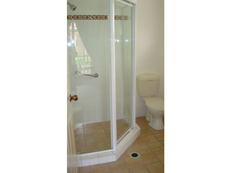 11/2 Russell Street, Everton Park QLD 4053