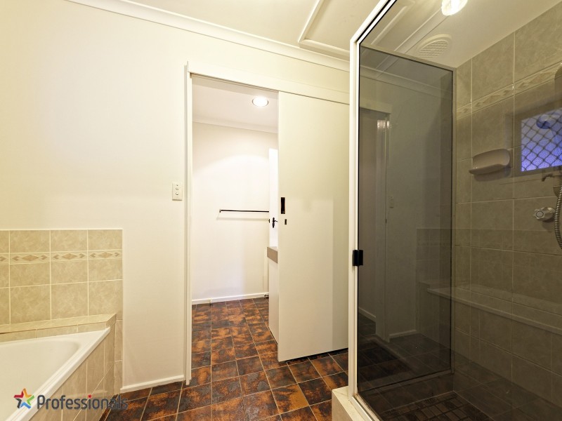 38 Moss Road, Camira QLD 4300