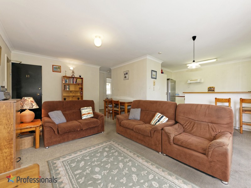 18/547 South Pine Road, Everton Park QLD 4053