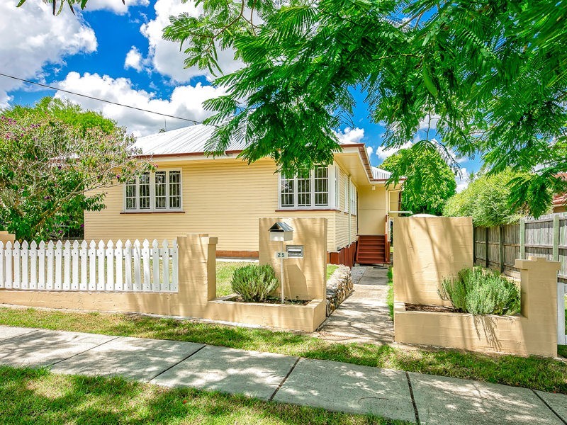 25 Barellan Street, Stafford QLD 4053