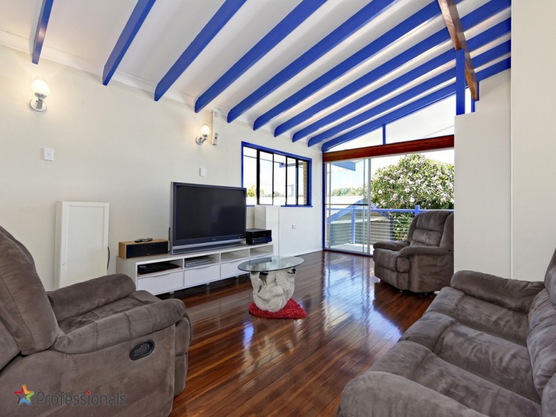 3 Lurneah Crescent, Ferny Hills QLD 4055