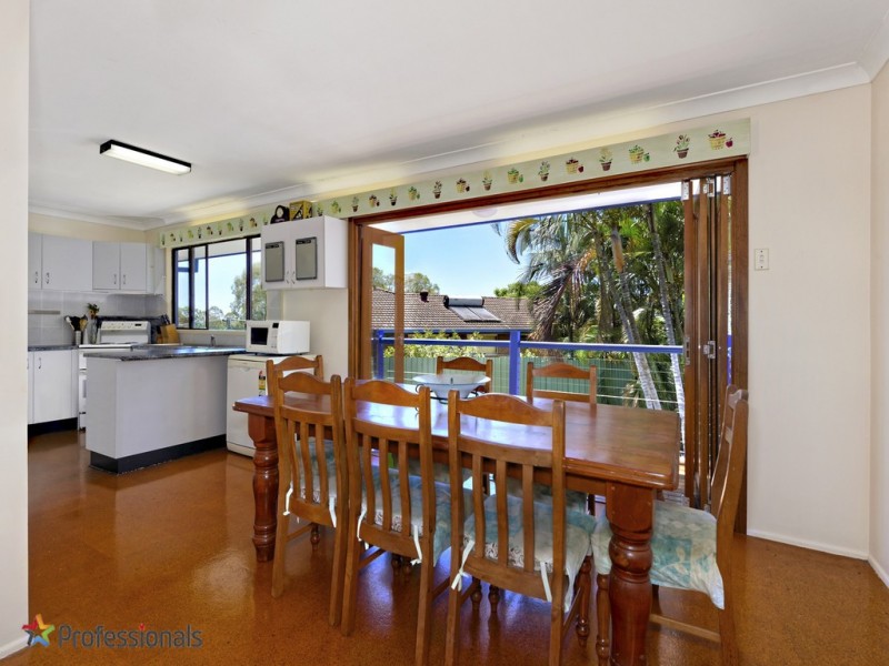 3 Lurneah Crescent, Ferny Hills QLD 4055