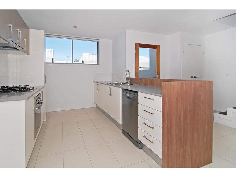 4/20 Gordon Parade, Everton Park QLD 4053