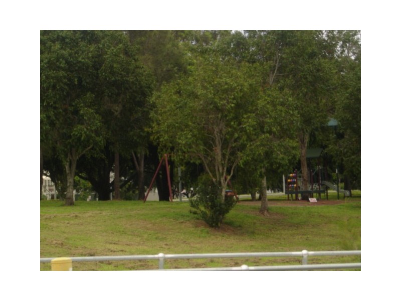 2/28 Waite Street, Norman Park QLD 4170