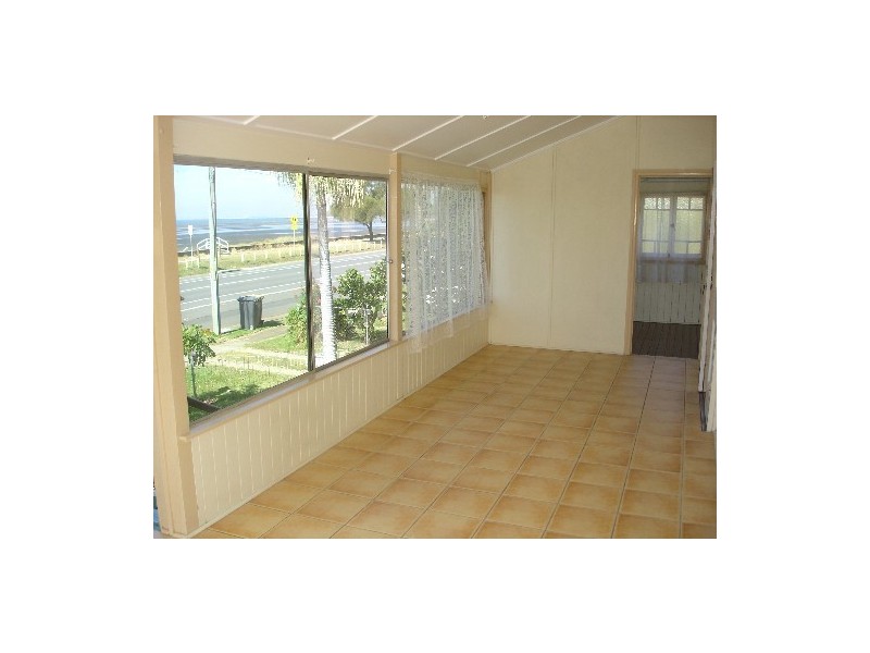 294 Flinders Parade, Sandgate QLD 4017