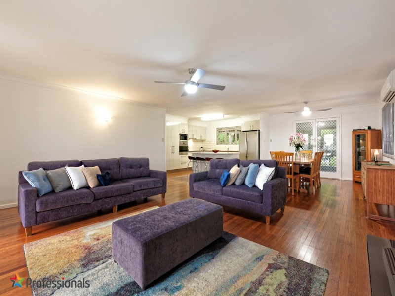 3 Redwood Street, Stafford Heights QLD 4053