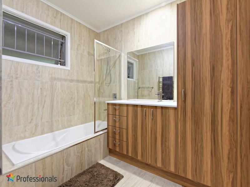 3 Redwood Street, Stafford Heights QLD 4053