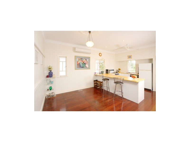 29 Tenth Avenue, Windsor QLD 4030