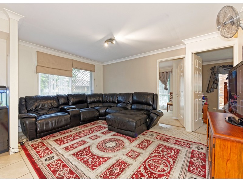 1 Manitoba Place, Wavell Heights QLD 4012