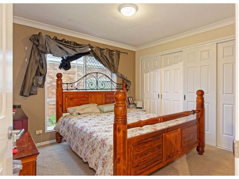 1 Manitoba Place, Wavell Heights QLD 4012