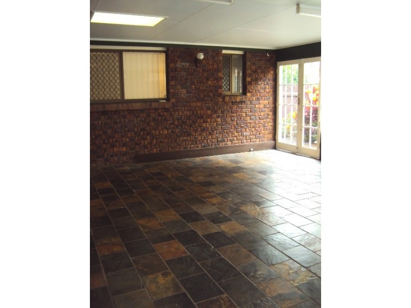 17 Hagman Street, Stafford Heights QLD 4053