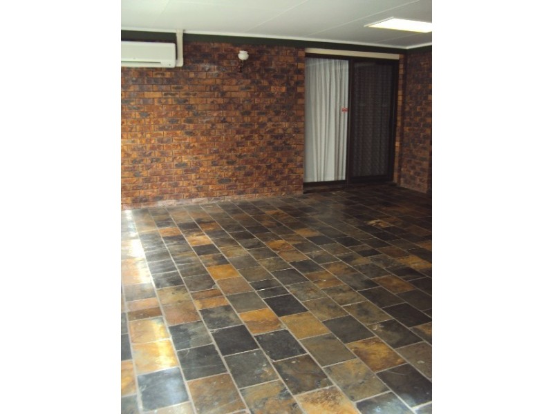 17 Hagman Street, Stafford Heights QLD 4053