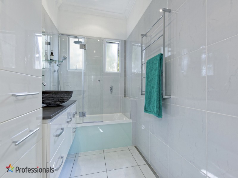 13 Terrace Street, Newmarket QLD 4051