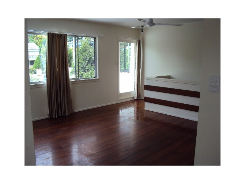 10 Loombah Crescent, Ferny Hills QLD 4055