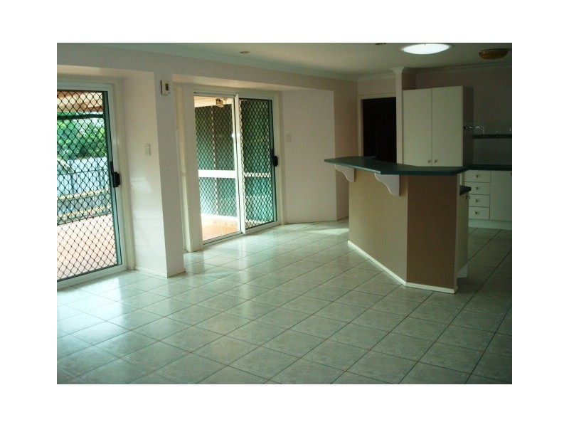 3 Janet Place, Arana Hills QLD 4054