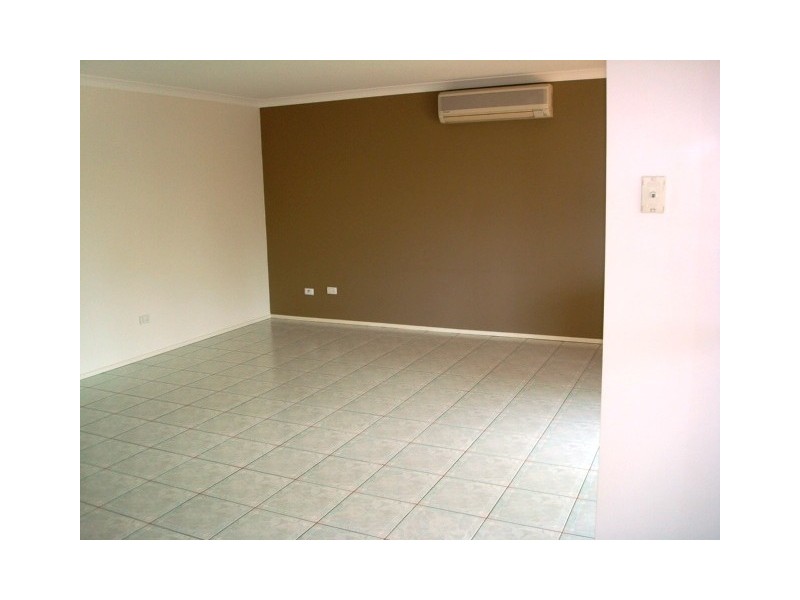 3 Janet Place, Arana Hills QLD 4054