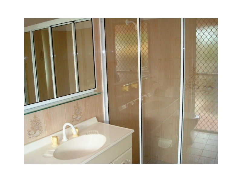 3 Janet Place, Arana Hills QLD 4054