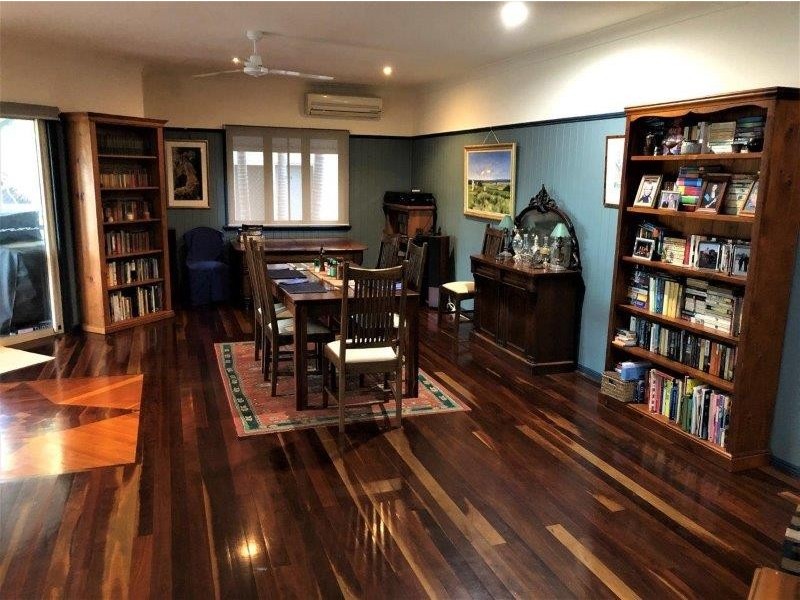 6 Silverwood Court, Ferny Hills QLD 4055