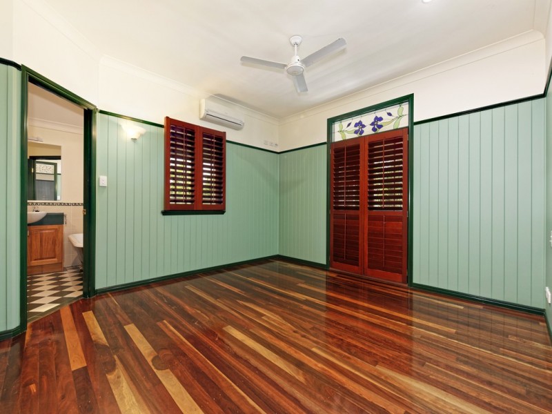 6 Silverwood Court, Ferny Hills QLD 4055