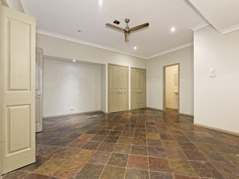 6 Silverwood Court, Ferny Hills QLD 4055