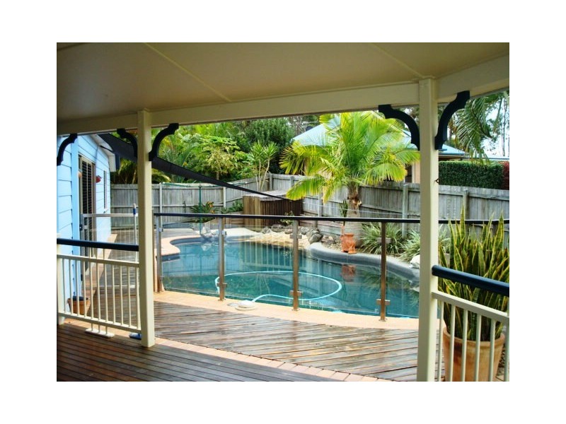 6 Silverwood Court, Ferny Hills QLD 4055