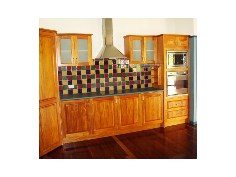 6 Silverwood Court, Ferny Hills QLD 4055