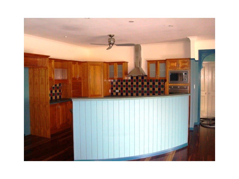 6 Silverwood Court, Ferny Hills QLD 4055