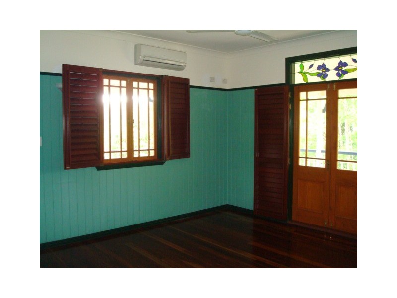 6 Silverwood Court, Ferny Hills QLD 4055