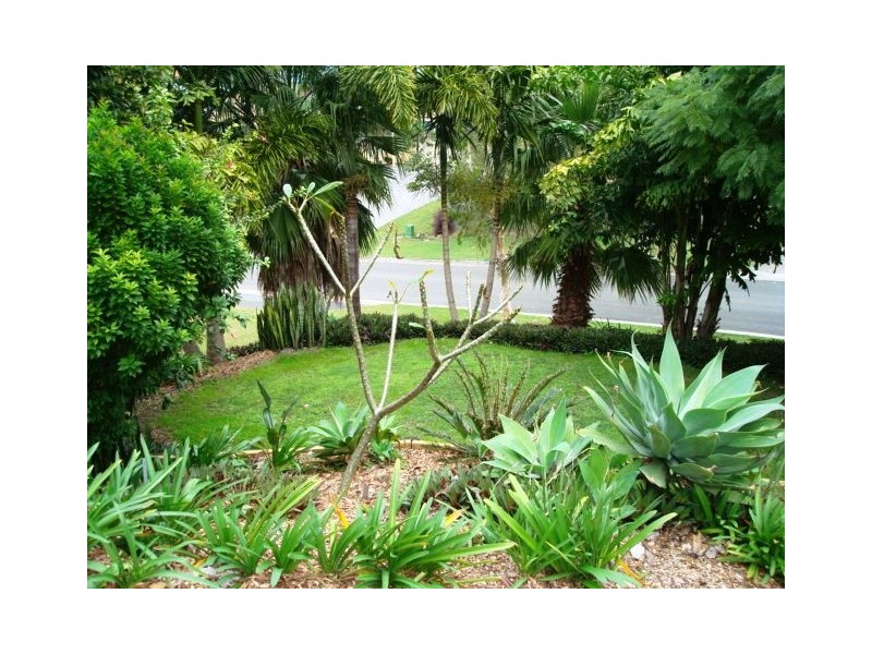 6 Silverwood Court, Ferny Hills QLD 4055