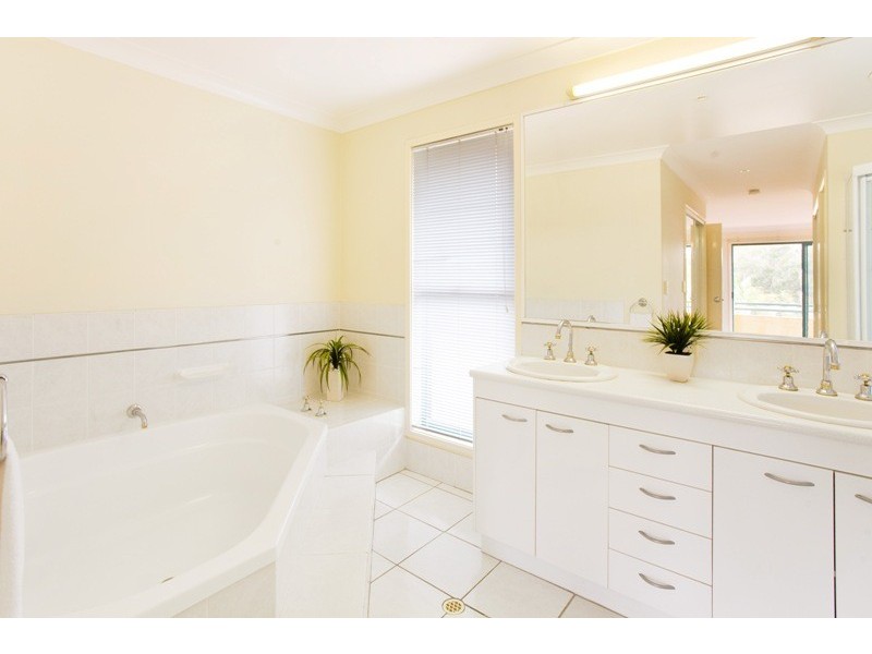 5 Ladd Close, Mcdowall QLD 4053