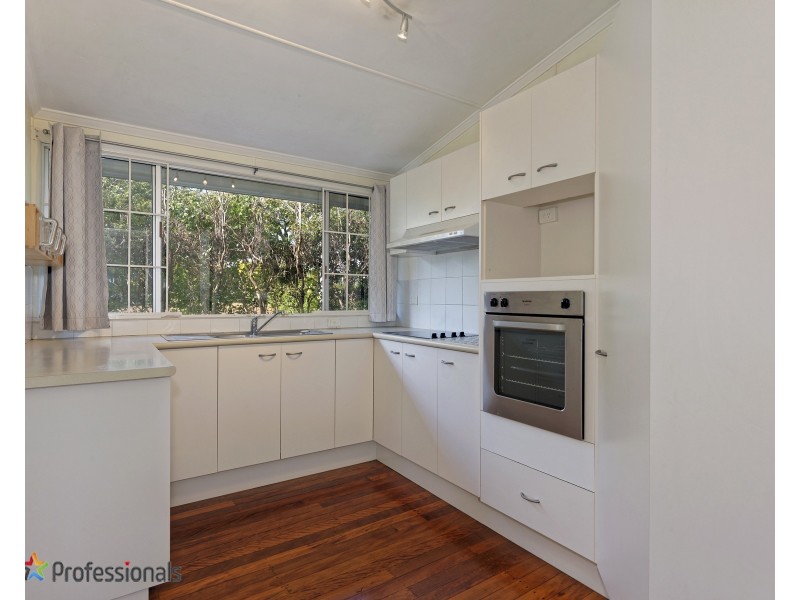 60 Pangeza Street, Stafford Heights QLD 4053