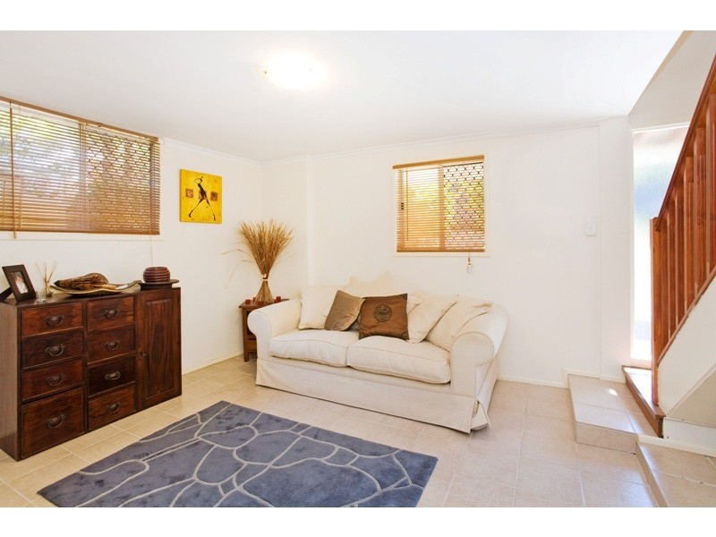 12 Tarnook Drive, Ferny Hills QLD 4055