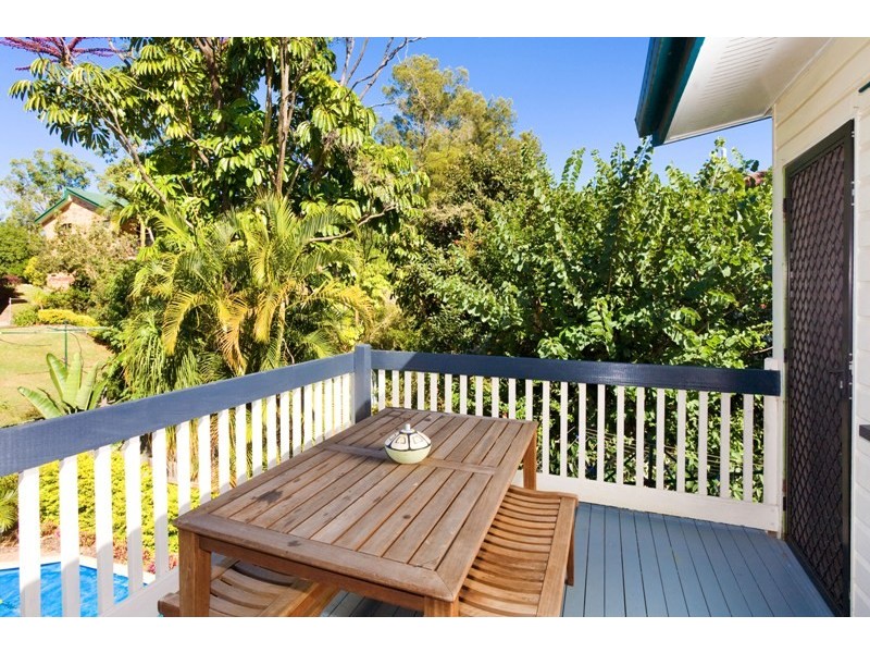 12 Tarnook Drive, Ferny Hills QLD 4055