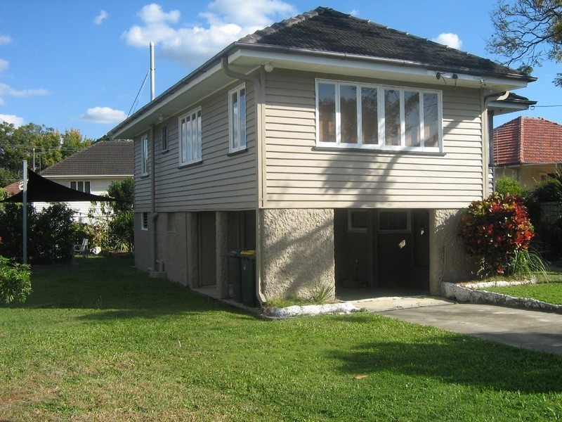 94 Griffith Street, Everton Park QLD 4053