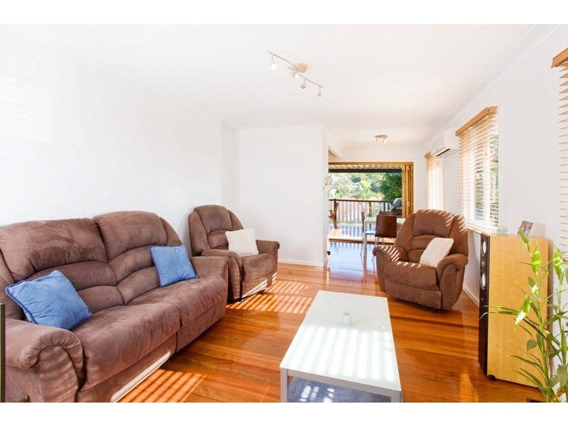 26 Heilbromm Street, Stafford Heights QLD 4053