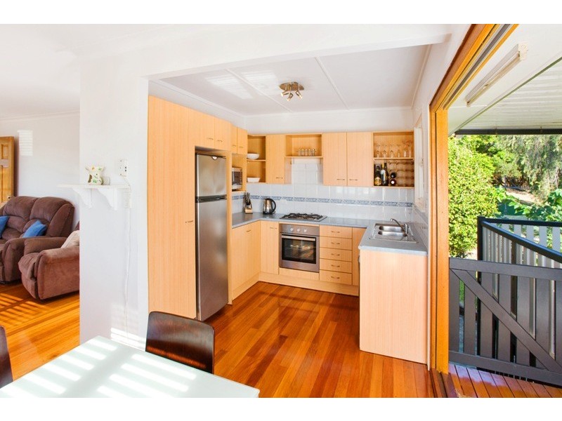 26 Heilbromm Street, Stafford Heights QLD 4053