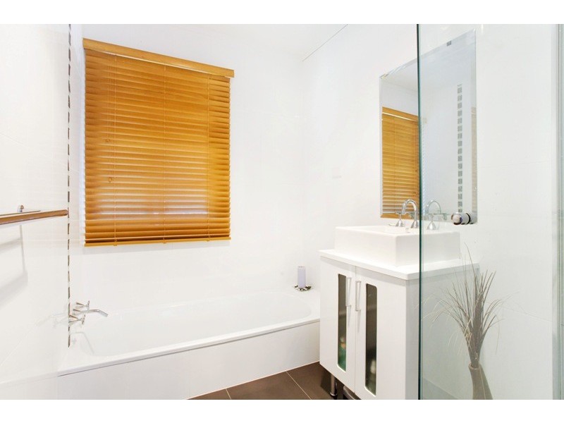 26 Heilbromm Street, Stafford Heights QLD 4053