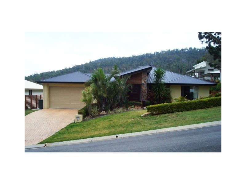 8 Naturesque Close, Mitchelton QLD 4053