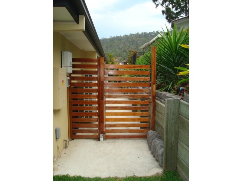 8 Naturesque Close, Mitchelton QLD 4053