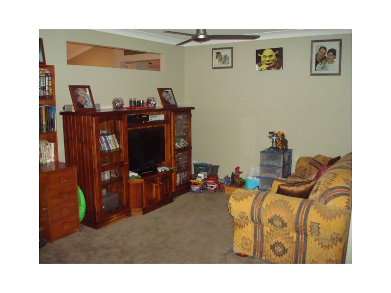 8 Naturesque Close, Mitchelton QLD 4053