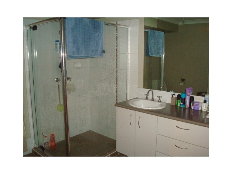 8 Naturesque Close, Mitchelton QLD 4053