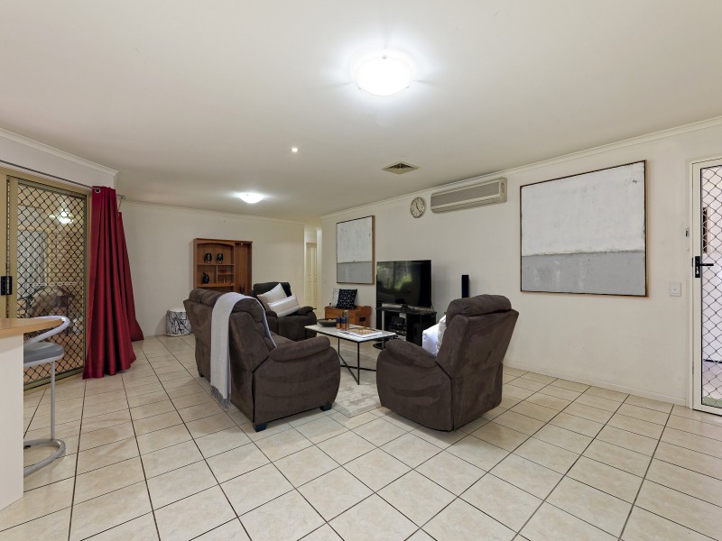 142 Saraband Drive, Eatons Hill QLD 4037