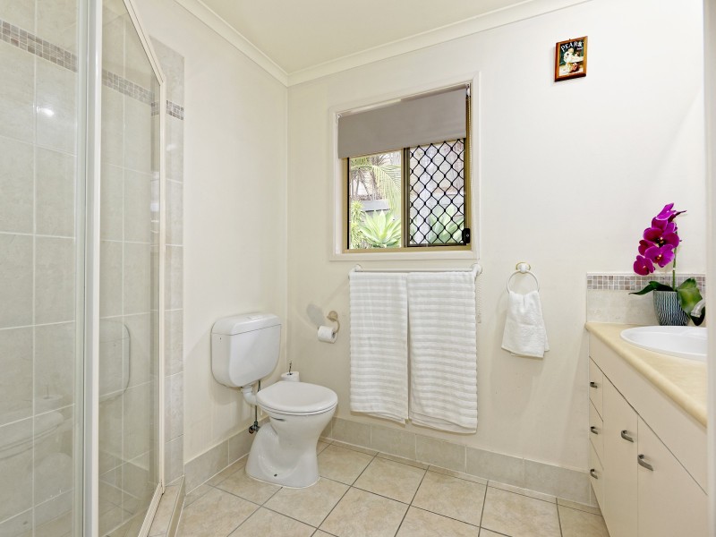 142 Saraband Drive, Eatons Hill QLD 4037