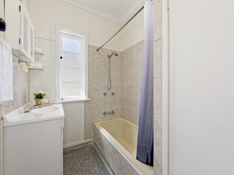 42 Edinburgh Castle Road, Kedron QLD 4031