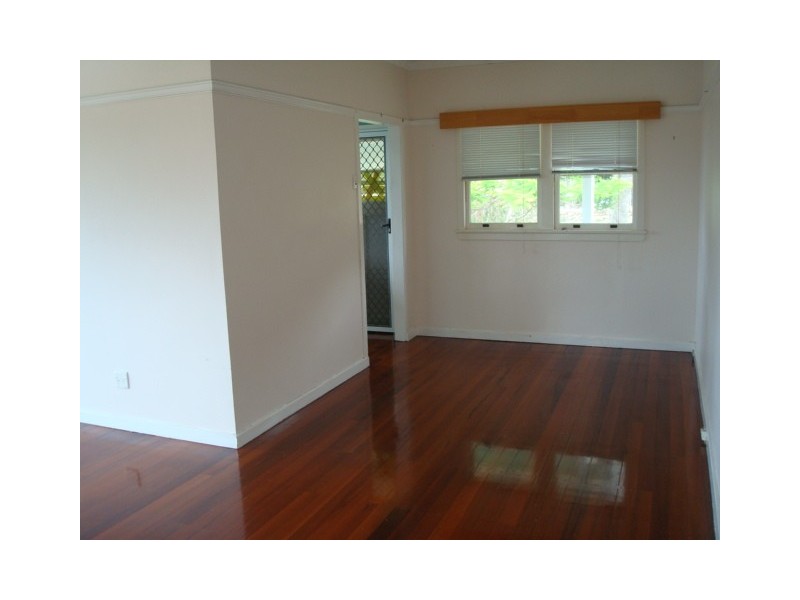 100 Byth Street, Stafford QLD 4053