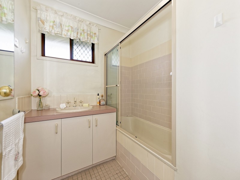 4/25 Felstead Street, Everton Park QLD 4053