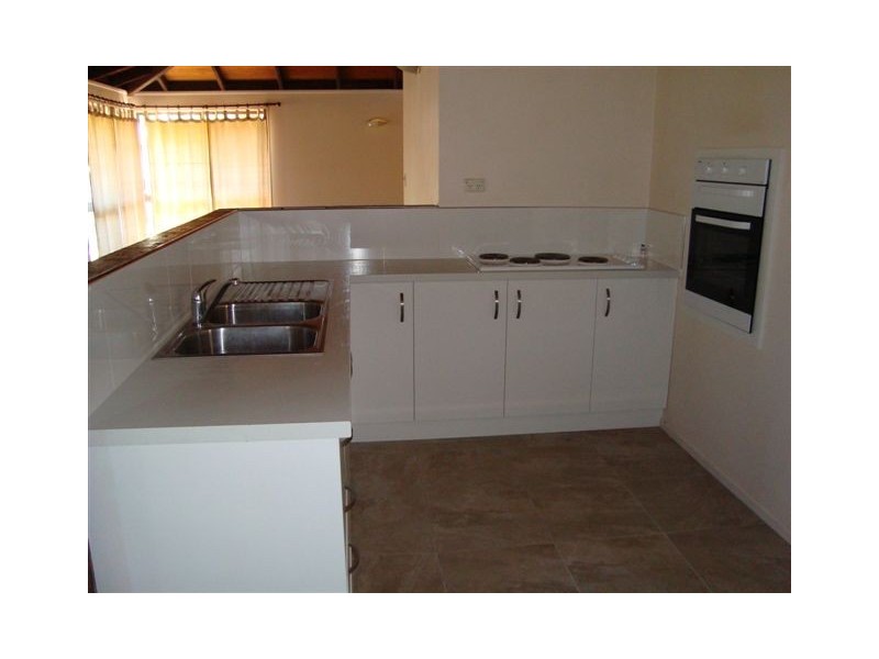 112 Ridley Road, Bridgeman Downs QLD 4035